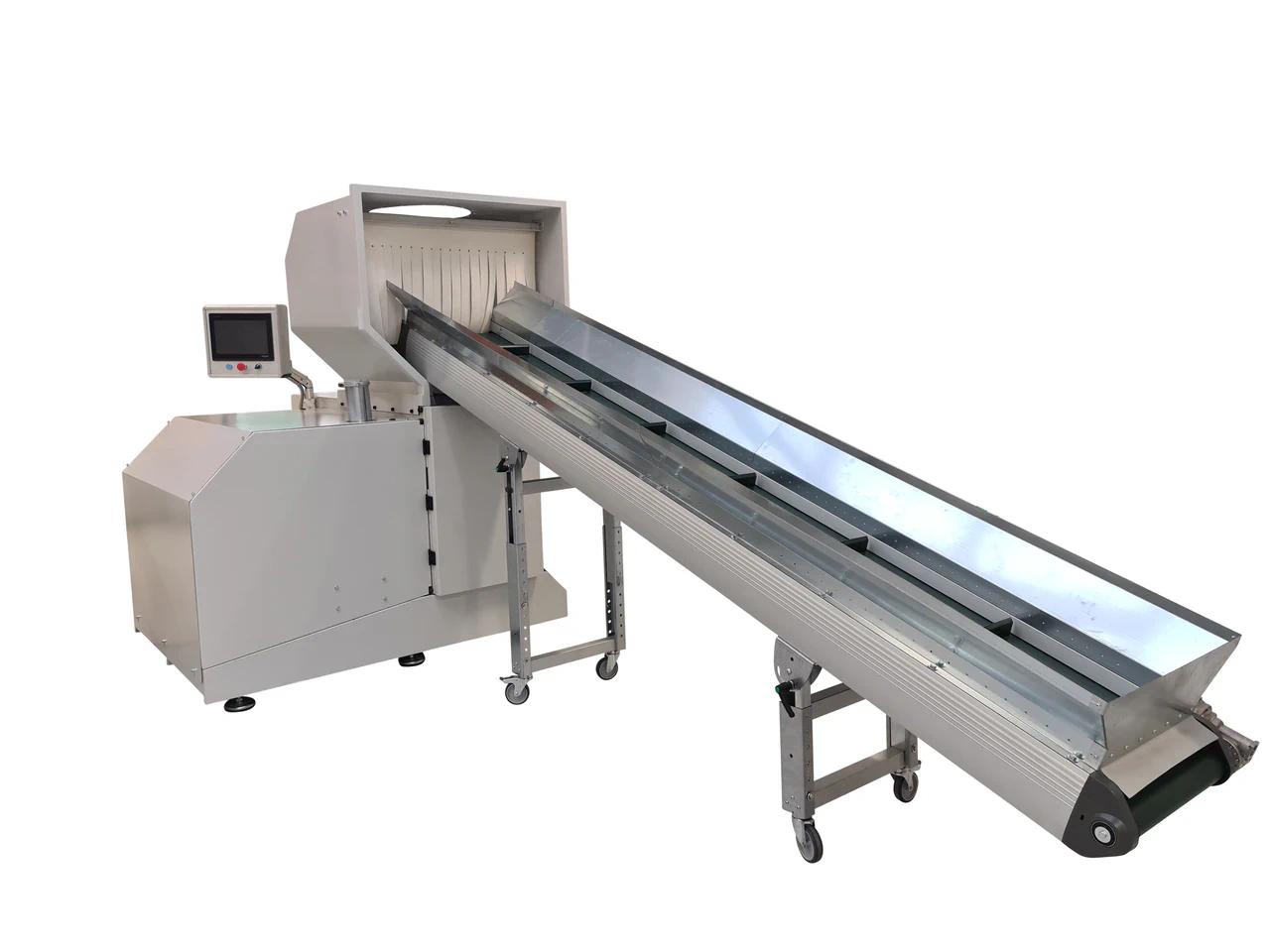 GET-45 shredder with inclined conveyor belt for loading plastic production waste