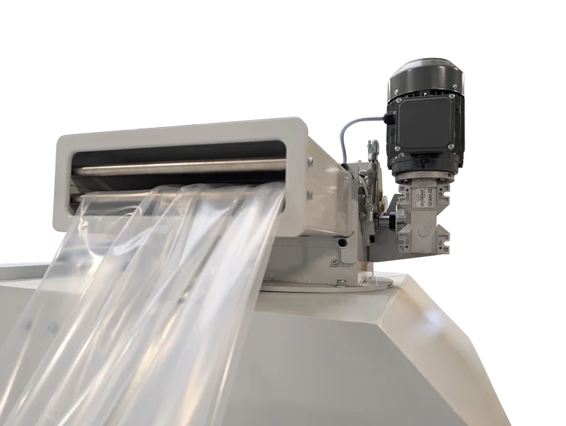 GET-RF 45 reel-feeder for feeding plastic film rolls into the shredder