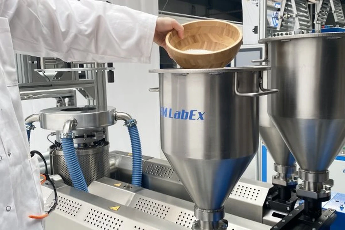 LabEx laboratory blown film extruder testing bioplastic material in Denmark